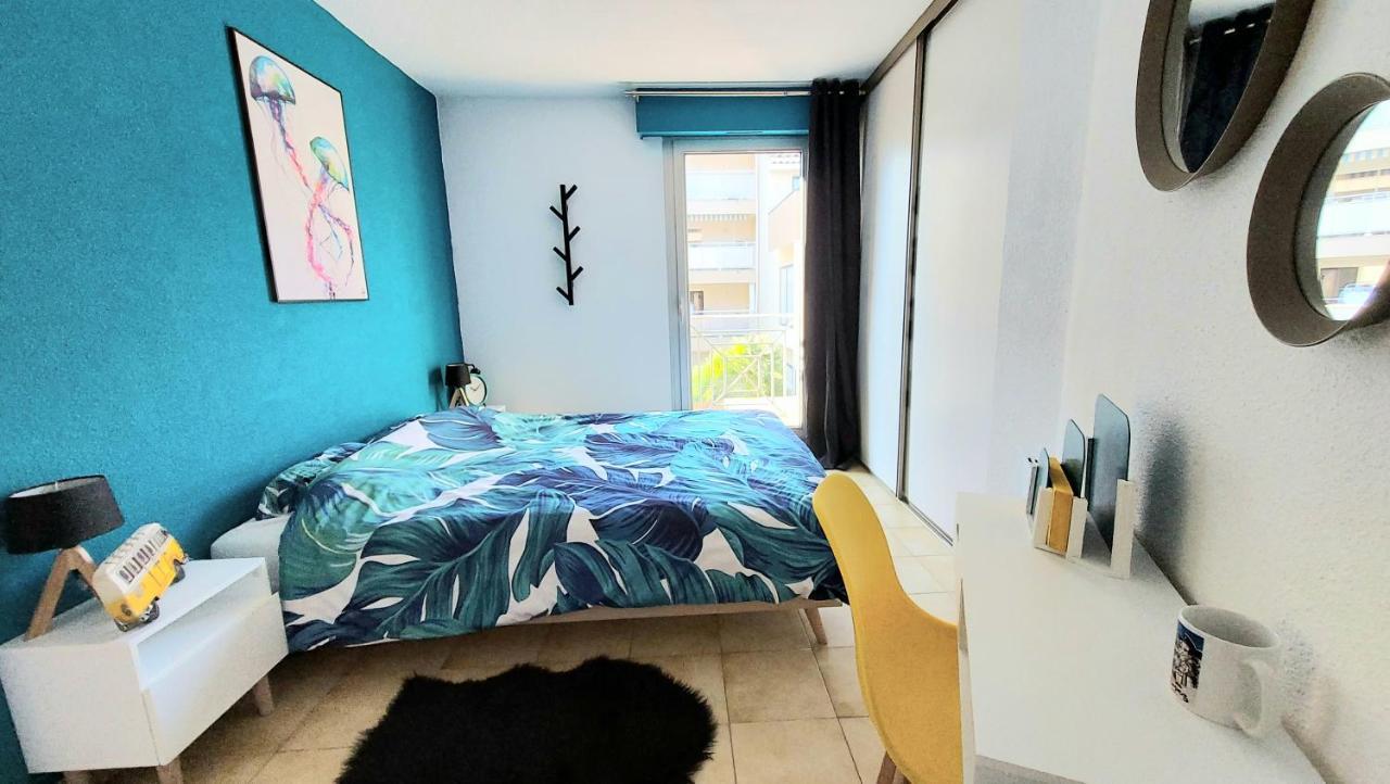 Appartement 2 Chambres, A 100M De La Plage, 7 Nuits Minimum Haute Saison, 2 Nuits Minimum Basse Saison Sainte-Maxime Esterno foto
